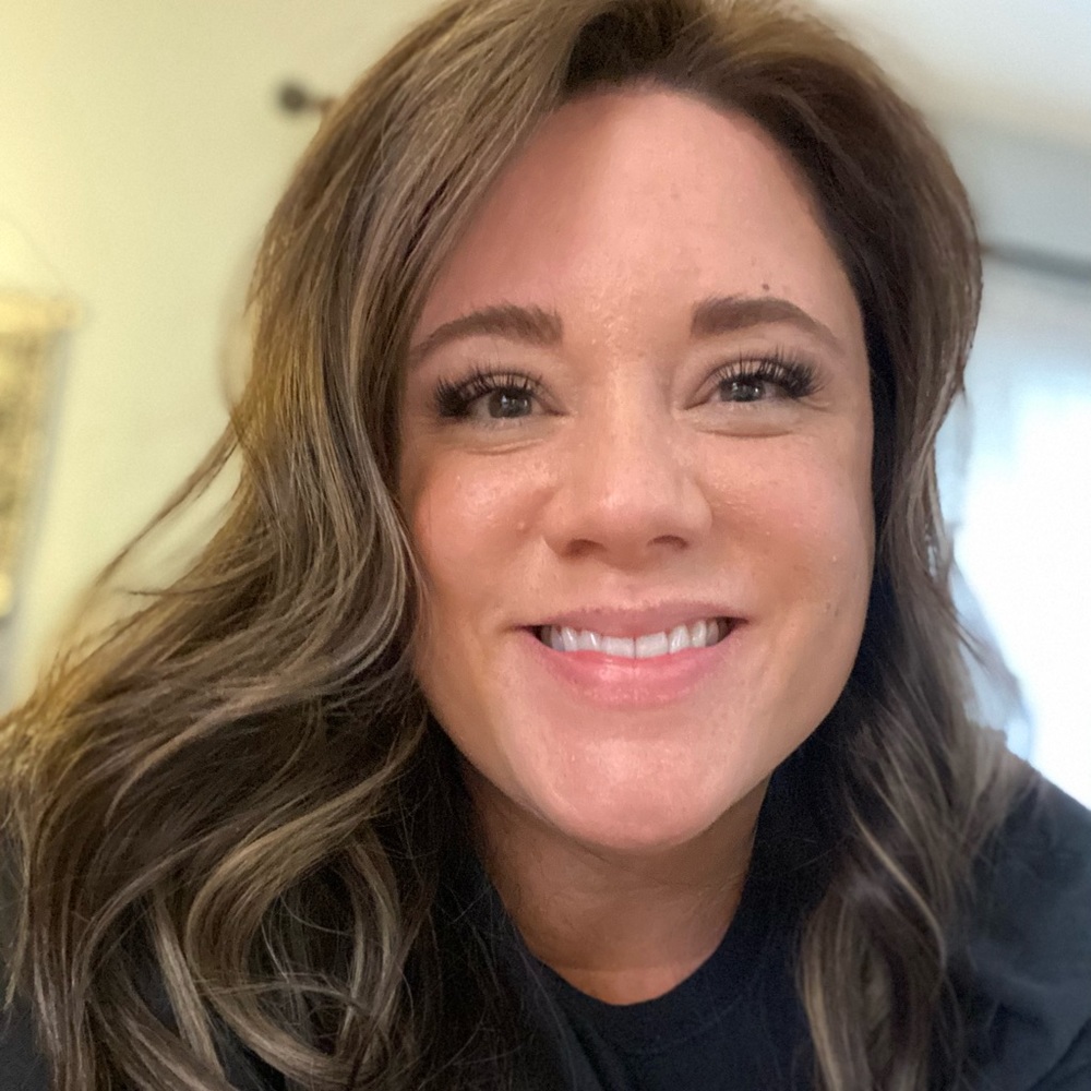 Meet your Posher, Hilary